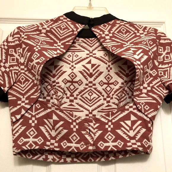 Tribal Print Open Back Crop Top - Picture 2 of 8